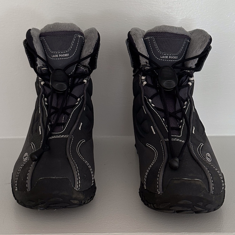 Salomon Women's Waterproof Snow Boot Size 8-1/2 with Thinsulate